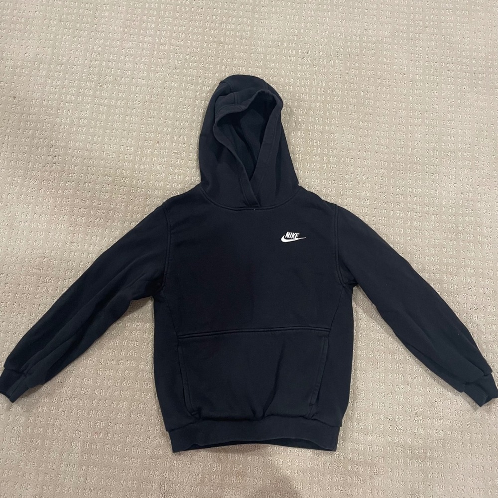Nike Kids Sportswear Club Fleece Pullover Hoodie Black Large G660